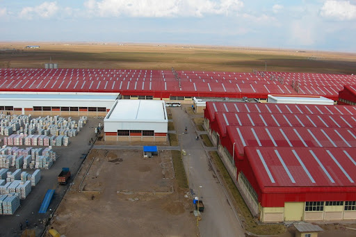 کارخانه آپاداناسرام آپادانا سرام Apadanaceram بارگیری و خرید کاشی و سرامیک مستقیم از کارخانه پیکادل سرام